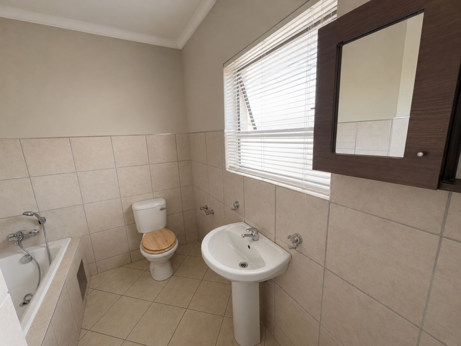 3 Bedroom Property for Sale in Waterval East North West